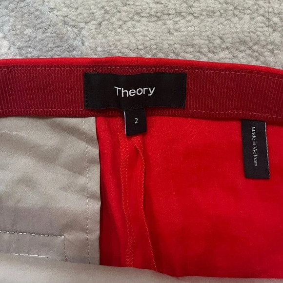 Theory Cropped Pant size 2 - Picture 6 of 6